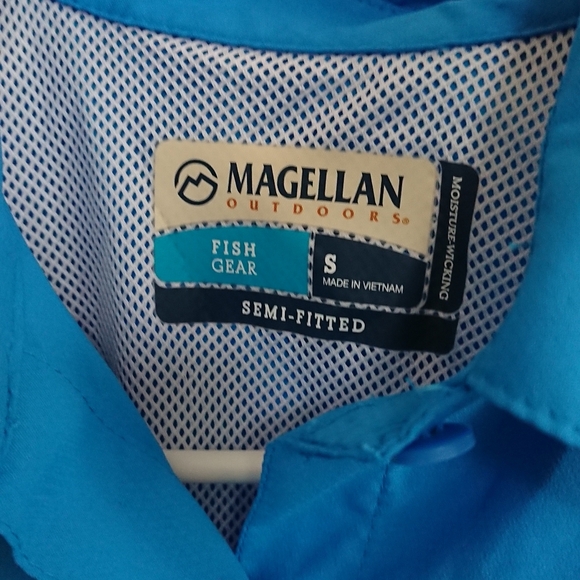 Magellan Outdoors Overcast Fishing Button-Down Shirt in blue size S - Picture 9 of 14